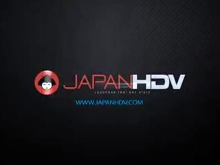 Japonais serveuse mimi asuka obtient doigt baisée en la | xhamster