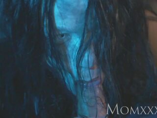 Krok maminka nymfomanka pohlaví video demon exorcised s a dobrý těžký. | xhamster