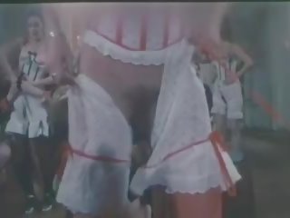 Les Belles Dames Du Temps Jadis 1976, dirty clip 9d