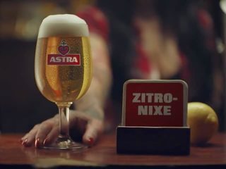 Franziska mettner i øl annonse