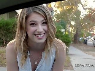 Thankful blondynka nastolatka hitchhiker pieprzy obcy penis